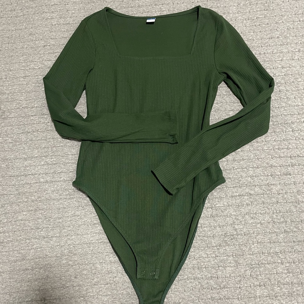 Long sleeve body suit